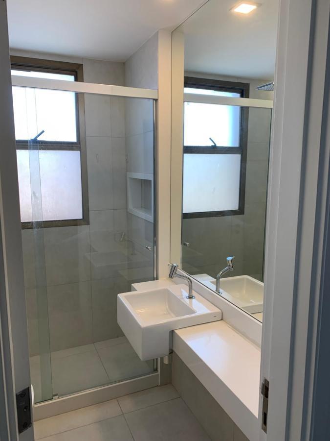 Flat Com 65 Metros; Sala; Duas Suites; Cozinha Recem-Reformado ริโอเดจาเนโร ภายนอก รูปภาพ